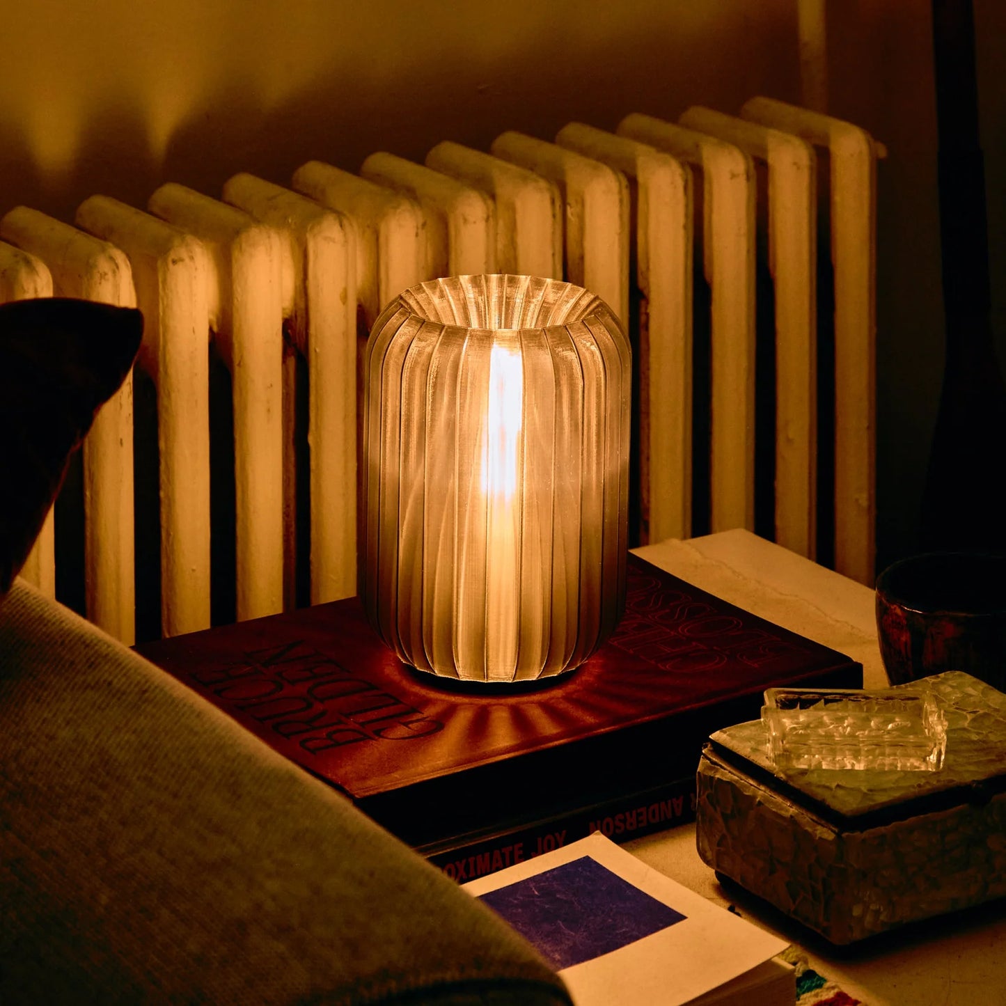 Valencia Cordless Mini Allium Lamp | USB-C Rechargeable | Smoke